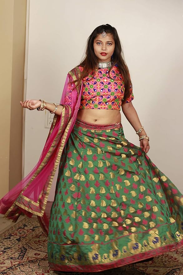 Designer Lehenga with Blouse and Chuniri for women(Hand work stich on Blouse)